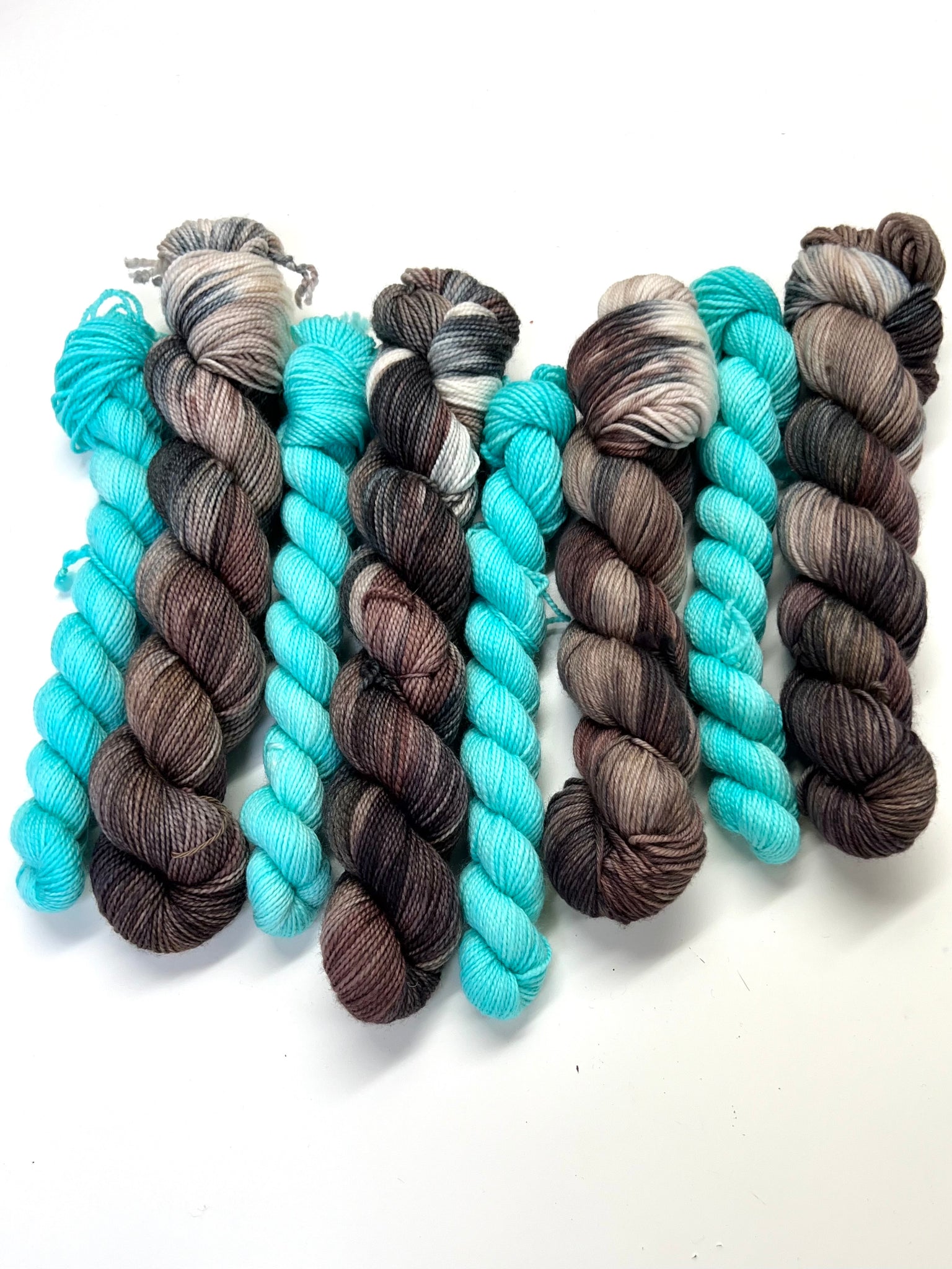 Bo's Fur Main Color- Full Skein