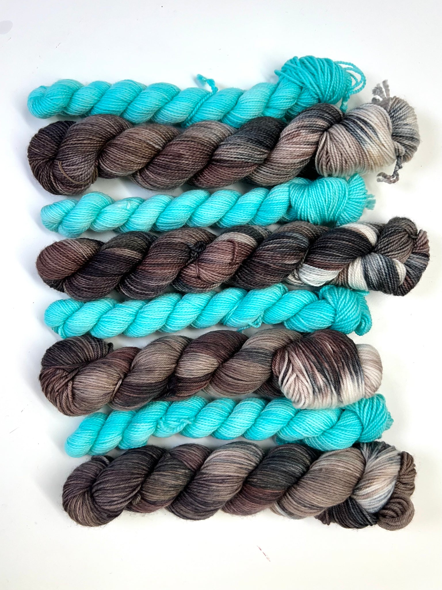 Bo's Fur Main Color- Full Skein